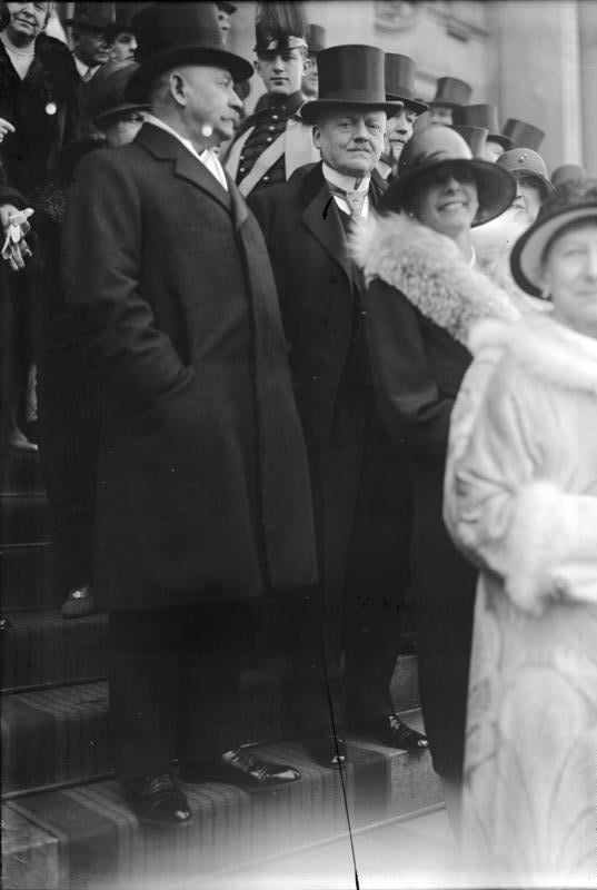 In October 1928, Westarp was deposed as the DNVP's leader