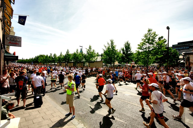 Stockholm Marathon, near Kungsträdgården in 2008