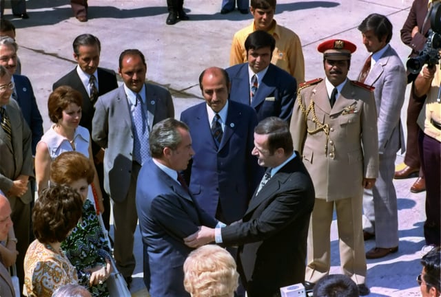Hafez al-Assad greets Richard Nixon on his arrival at Damascus airport in 1974
