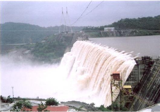 Sardar Sarovar Project, Gujarat, partially completed (up to E.L.121.92 m)