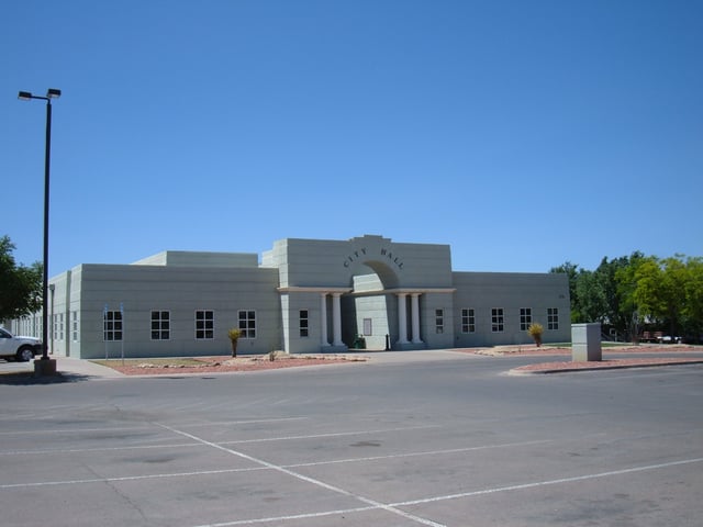 Alamogordo City Hall houses most of the city government administrative functions, as well as the Commission Chambers and the Municipal Court