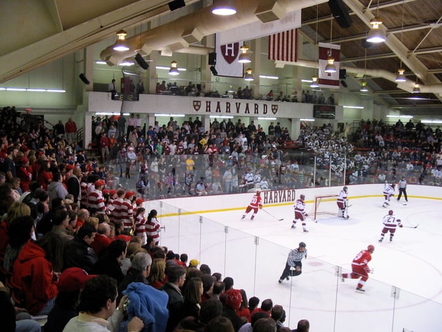 The Cornell–Harvard hockey rivalry match, 2006