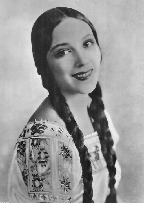 Del Río in Ramona (1928)