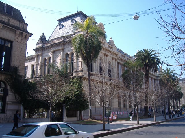 National University of Rosario Law School