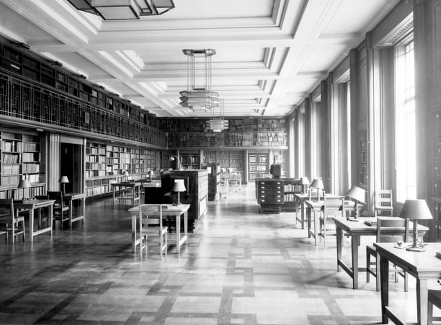 The Reading Room of the London School of Hygiene & Tropical Medicine's Library taken in 1929. Image courtesy of the Library & Archives Service of the London School of Hygiene & Tropical Medicine