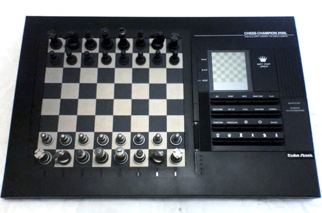 1990s chess-playing computer