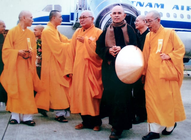 Nhất Hạnh at Phu Bai International Airport on his 2007 trip to Vietnam (aged 80)
