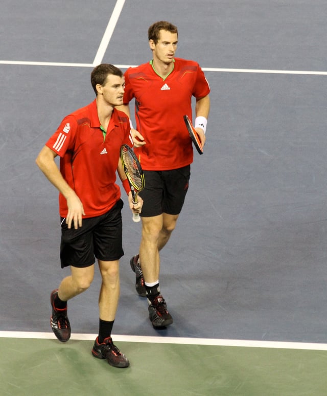 Murray with his brother Jamie (left) at the 2011 Japan Open