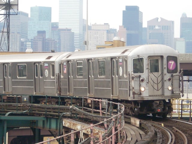 A 7 train in Queens