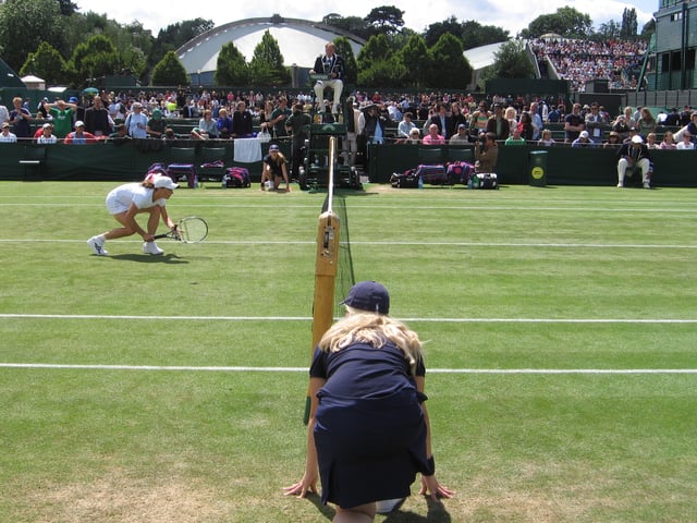 Wimbledon ball girl at the net, 2007