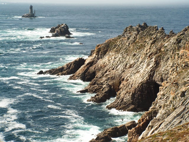 The Pointe du Raz, one of the westernmost extents of both Brittany and Metropolitan France.