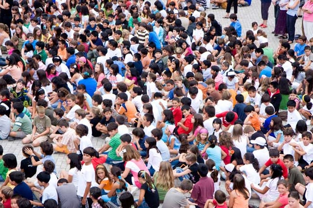 Children at an elementary school in Santiago de Surco.