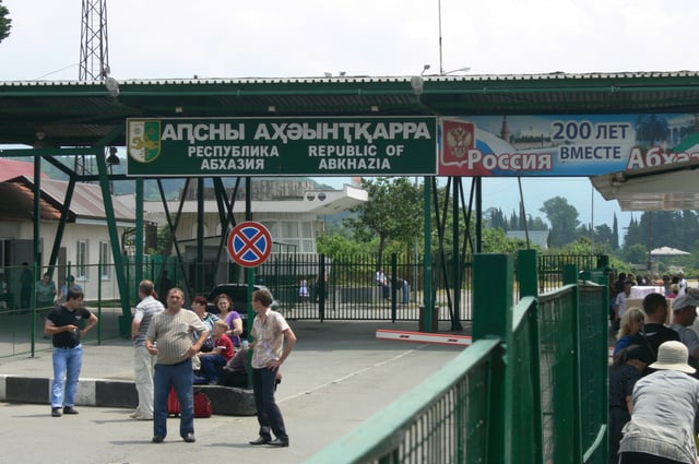 Border checkpoint on the Psou River