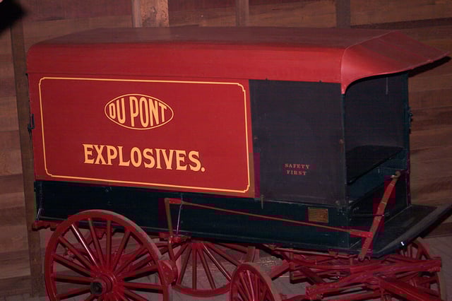 Original DuPont powder wagon