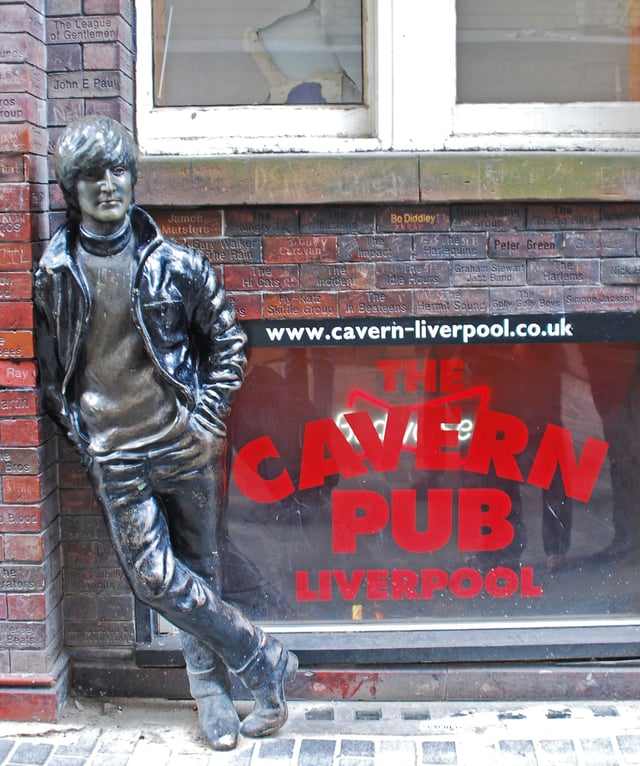 Statue of Lennon outside The Cavern Club, Liverpool