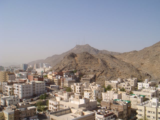 Makkah Azizia district at noon