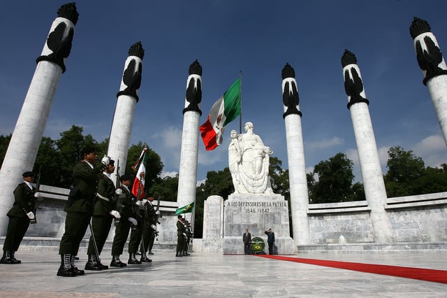 Memorial to the Mexican cadets killed in the Battle of Chapultepec