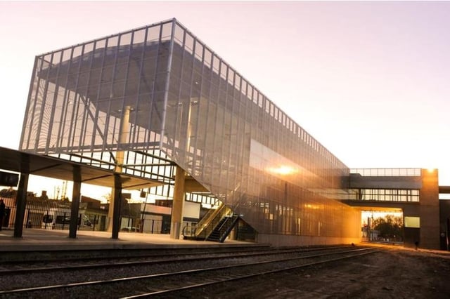 Rosario Sur Station, inaugurated in 2015 to run inter-city services on the General Mitre Railway.