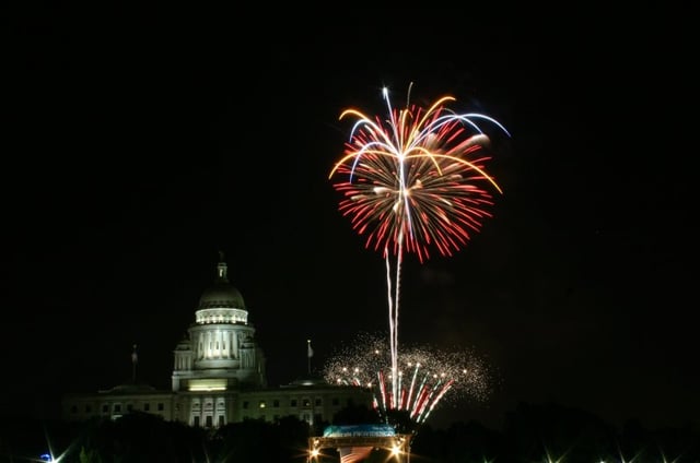 Fireworks at the State House during the 2006 July 4 celebration