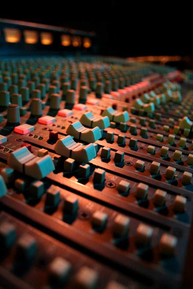 Mixing console.