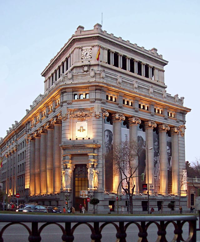 The Río de la Plata bank, by Antonio Palacios, now the headquarters of the Instituto Cervantes.
