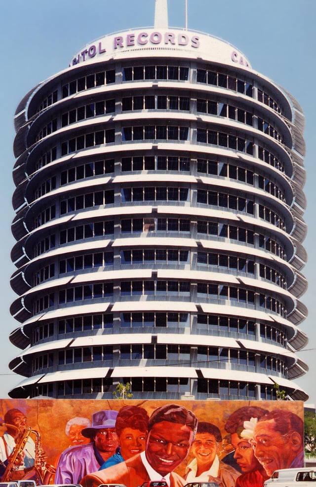 Capitol Records Tower, 1991