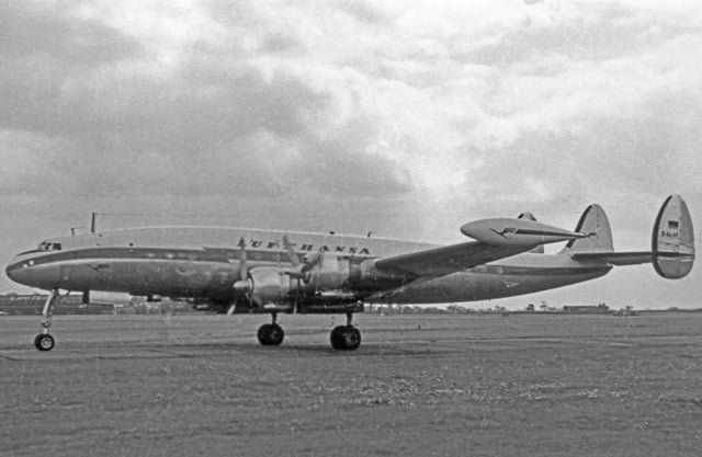 Lufthansa Lockheed L-1049G Super Constellation operating a transatlantic scheduled services from Hamburg to Montreal and Chicago in May 1956