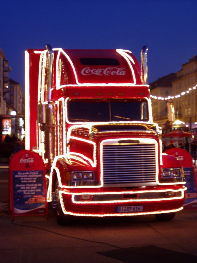 A Freightliner Coca-Cola Christmas truck in Dresden, Germany, 2004