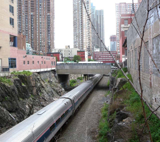 Amtrak train in Empire Connection trench