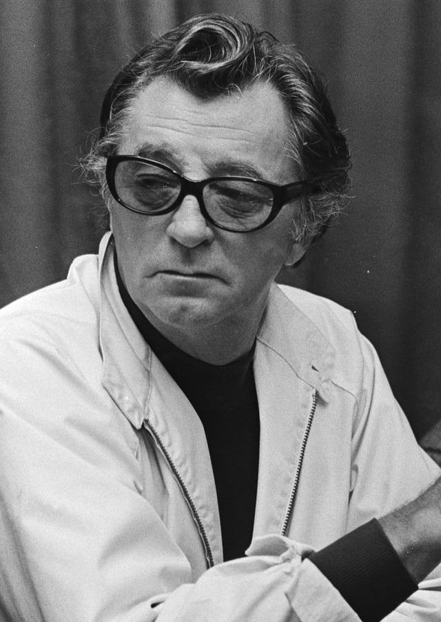 Mitchum in October 1976