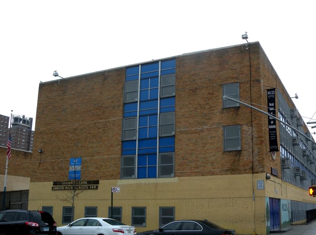 JHS 149, Willis Avenue