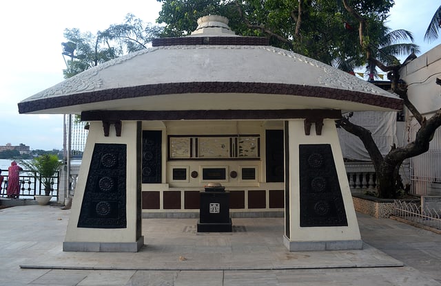 Rabindranath Tagore Memorial, Nimtala crematorium, Kolkata