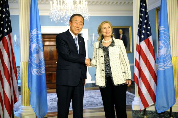 U.S. Secretary of State Hillary Clinton with Ban Ki-Moon, 7 April 2011