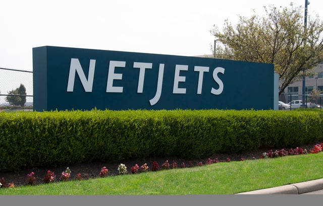 Entrance to NetJets Aviation (KCMH)