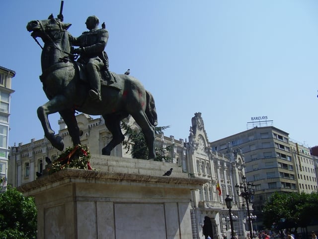 Equestrian statue of Franco in the Plaza del Ayuntamiento of Santander, taken down in late 2008