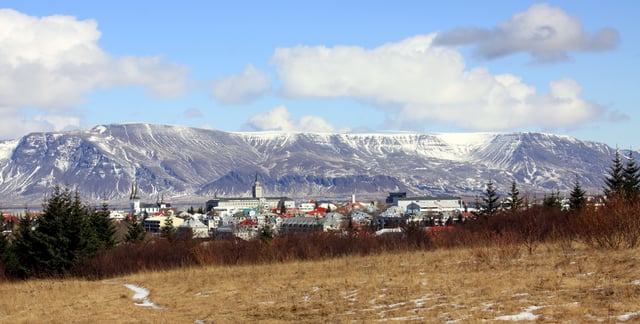 Esja, the mountain range to the north of Reykjavík