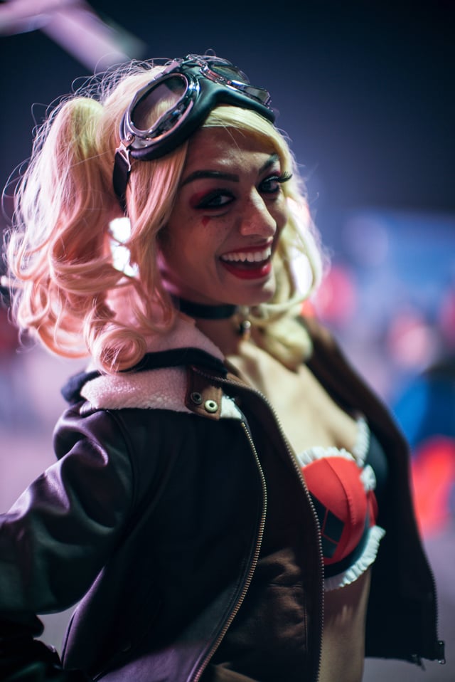 Bombshell Harley Quinn Cosplay