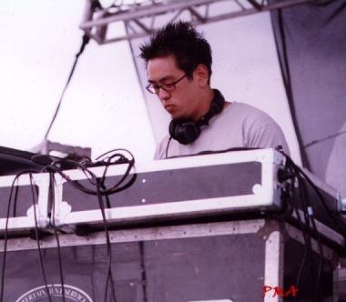 Joe Hahn performing with Linkin Park at Rock am Ring in 2001