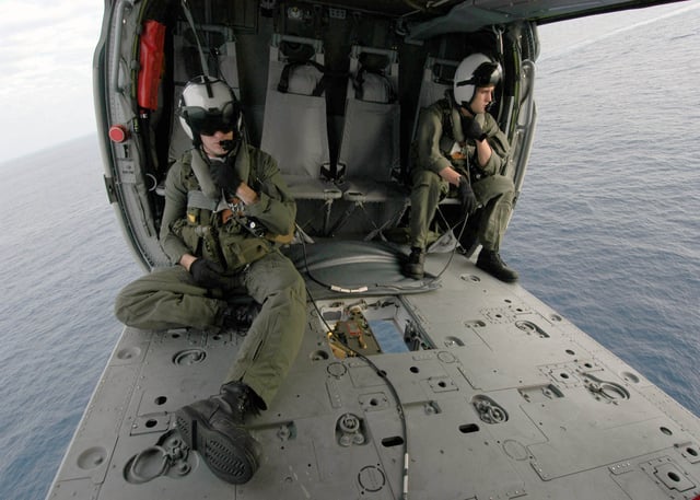 MH-60S empty cabin and sling load mechanism