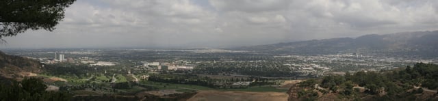Looking north at Burbank from Griffith Park, 2006