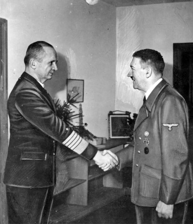 Adolf Hitler meets with Dönitz in the Führerbunker (1945)