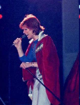 Bowie performing during Diamond Dogs Tour, 1974