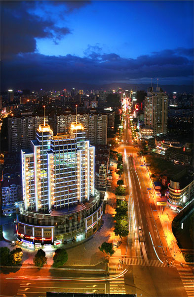 Fuzhou, the capital and largest city in Fujian province