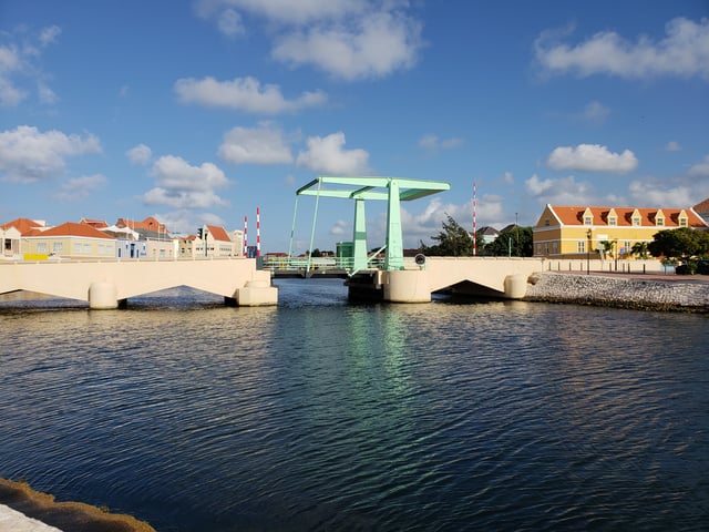 Kon. Wilhelmina brug over the Waaigat