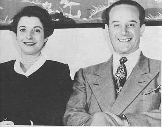 Árbenz seated next to his wife Maria Cristina Vilanova in 1944. His wife was a great ideological influence upon him, and they shared a desire for social reform.