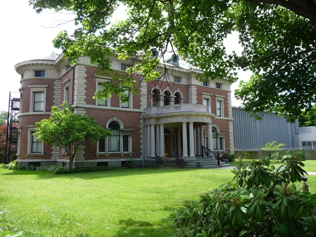 Roberson Mansion