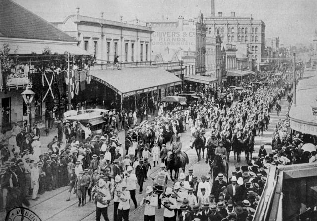 Parade of troops in Brisbane, prior to departure for the Boer War in South Africa.