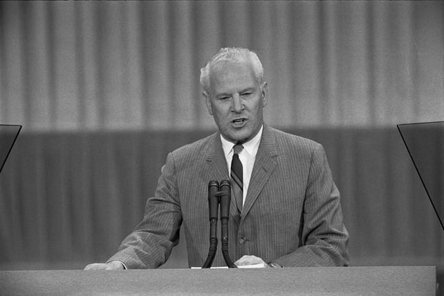 Albert Gore Sr. delivering a speech to the 1968 Democratic National Convention which the younger Gore helped him write