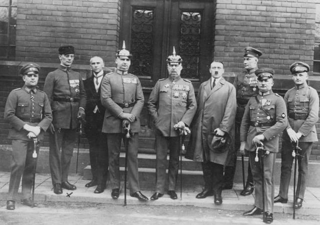 Defendants in the Beer Hall Putsch trial. From left to right: Pernet, Weber, Frick, Kriebel, Ludendorff, Hitler, Bruckner, Röhm, and Wagner.