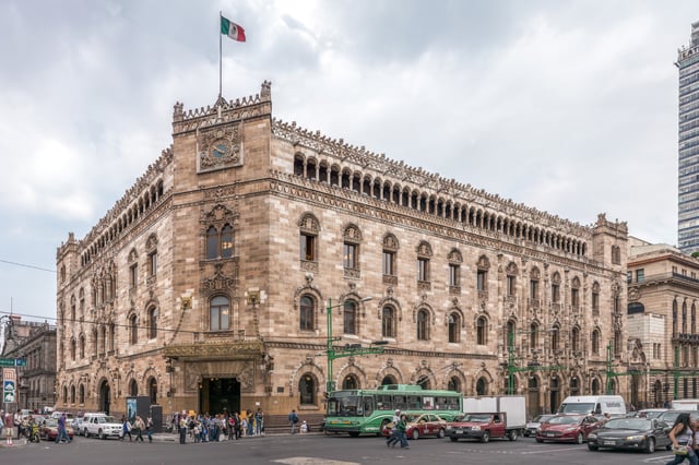 The Palacio de Correos (b. 1902-1907), now used as the primary post office of central Mexico City.